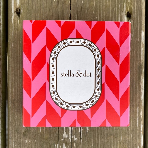 STELLA & DOT Rebel Cluster Necklace Silver in Original Box Single Chain - Picture 5 of 15